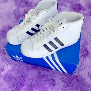 Size 6 Adidas